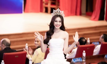 Profile thành tích học tập ‘khủng’ và nhan sắc của dàn nữ sinh xuất hiện tại 'Hoa hậu Việt Nam 2022'