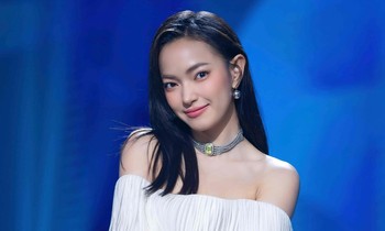 'Con cưng nhà mốt xa xỉ' Châu Bùi ‘gây sốt’ khi sánh vai cùng các ‘sao’ quốc tế, nhan sắc thăng hạng