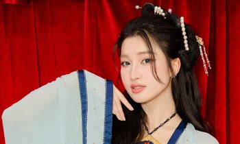 Netizen trầm trồ khi Á hậu Phương Nhi hóa ‘mỹ nhân cổ trang’ bên cạnh ‘Miss International 2022'