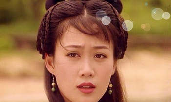 “Chúc Anh Đài” Lương Tiểu Băng, 51 tuổi vẫn hát quán bar kiếm sống khiến fan thương cảm