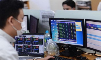 Sau tuần lao dốc thê thảm, chứng khoán có kỳ vọng bật lên?