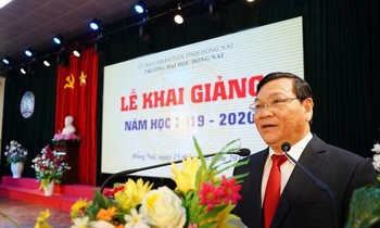 Hiệu trưởng trường ĐH Đồng Nai bị cách chức đã vi phạm những gì?