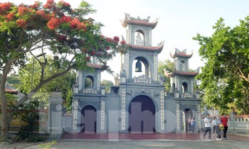 Những viên gạch in dấu chủ quyền ở ngôi chùa trên đảo Thanh niên Bạch Long Vĩ
