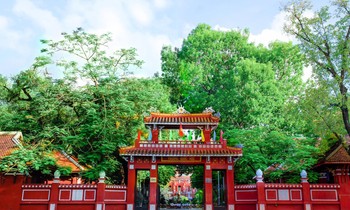 Trường có nhiều học sinh vào Chung kết và vô địch Đường lên đỉnh Olympia nhất