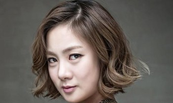 Hot: Park Na Rae quấy rối Kai (EXO) và đùa cợt thô thiển trên sóng truyền hình quốc gia