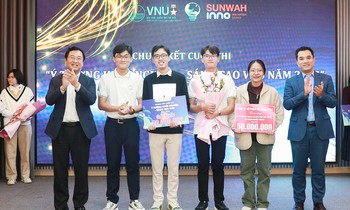 Nhóm sinh viên trường ĐH Công nghệ giành giải Nhất cuộc thi Ý tưởng khởi nghiệp - sáng tạo VNU 2022