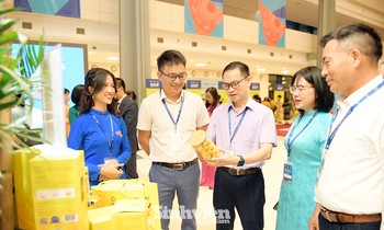 Trưng bày 110 sản phẩm OCOP của thanh niên tại triển lãm 'Khát vọng Việt Nam'