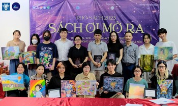 Phố sách - Sách ơi mở ra 2023 của sinh viên Đại học Kiến trúc Hà Nội