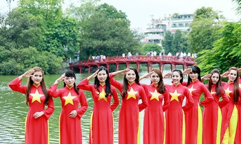 Thanh niên thi video clip thể hiện “Tự hào Việt Nam"