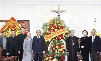Chủ tịch nước chúc mừng Giáng sinh Tổng Giáo phận Hà Nội