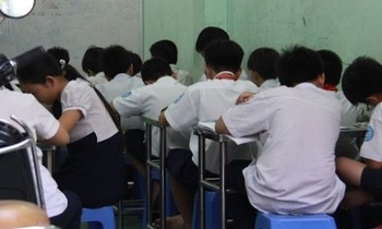 Méo mặt chi cả chục triệu mỗi tháng cho con đi học thêm tối ngày