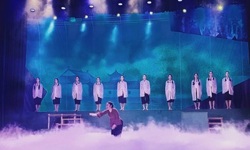 Hình ảnh 10 cô gái Lam Hạ đã đi vào văn thơ và nhiều tác phẩm sân khấu