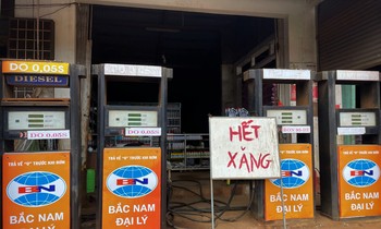 Đắk Lắk: Nhiều cửa hàng treo biển hết xăng dầu