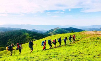 Sớm mở cửa du lịch, tạo thêm việc làm