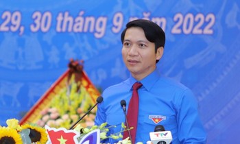 Mỗi thanh niên cần có khát vọng chinh phục đỉnh cao tri thức