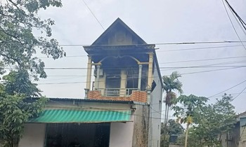 Cháy căn nhà khóa trái cửa ở Thanh Hóa, hai người tử vong