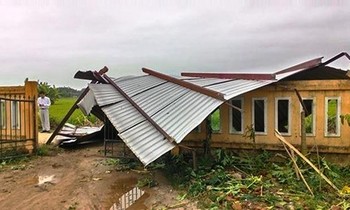 Vừa bắt đầu mưa lũ trái mùa, người dân TT-Huế gặp nhiều thiệt hại