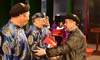 Gặp mặt trưởng họ, trưởng tộc, già làng, người có uy tín tại TT-Huế