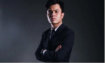 Thầy giáo ở Malaysia yêu cầu học sinh gọi mình bằng bố, khiến nhiều phụ huynh phẫn nộ
