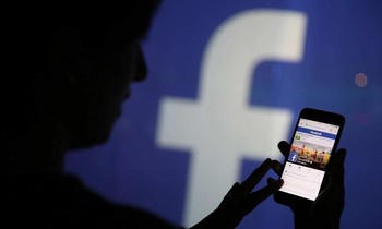 Sơn Tùng M-TP, Lê Dương Bảo Lâm... mất cả chục triệu follow Facebook trong nháy mắt, lý do vì sao?