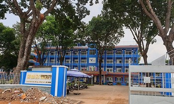 Sinh viên ĐH Thủ Dầu Một nhiễm COVID-19 từng đi làm tóc, ăn buffet lẩu, tới giảng đường