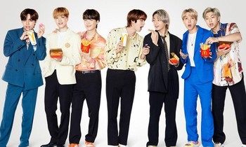 Hợp tác với BTS nhưng hãng đồ ăn nhanh này lại lấy nhầm ảnh nhóm nhạc đối thủ để in poster