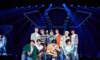 Treasure vỡ òa xúc động với hơn 6000 fan cổ vũ tại concert ở Malaysia