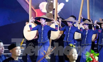 Bảo tồn lễ hội gắn với phát triển du lịch tạo việc làm, tăng thu nhập cho bà con