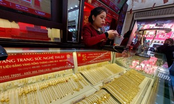Sát ngày Vía Thần Tài, giá vàng bất ngờ quay đầu giảm.