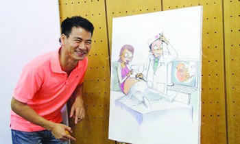Xuân Bắc: “Tranh nào tôi thấy buồn cười là tôi chấm”. Trong ảnh là một bức tranh biếm được vẽ bằng màu nhuộm tóc Elumen
