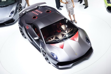 Lamborghini Sesto Elemento có giá 3 triệu USD