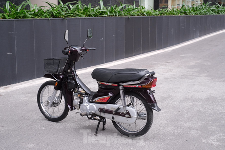 Honda Dream Thái 1992 gần 30 năm tuổi bán vẫn tranh nhau mua