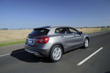 Các mẫu xe Mercedes-Benz tại Việt Nam liệu có an toàn tuyệt đối?