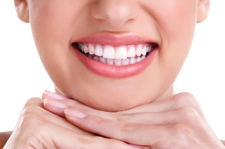 Tổng hợp cách làm trắng răng an toàn và hiệu quả