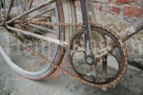 Hình ảnh xe đạp cũ siêu đỉnh: Bạn đang tìm kiếm những chiếc xe đạp cũ có phong cách độc đáo và đẳng cấp? Hãy xem những hình ảnh về những chiếc xe đạp cũ siêu đỉnh, họ đang chờ đón bạn khám phá những bí mật mà chúng mang lại.