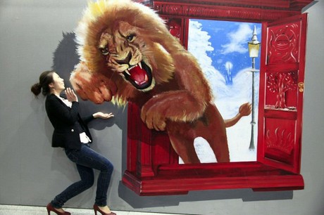 Hãy tưởng tượng mình đang đứng trước một bức tranh đầy sống động với hình ảnh một con sư tử vô cùng hùng dũng và mạnh mẽ. Nhưng đó không chỉ là một bức tranh thường thôi, mà nó được đi kèm với công nghệ 4D đầy ấn tượng. Đừng bỏ lỡ cơ hội để khám phá những trải nghiệm độc đáo với bức tranh 4D sư tử này.
