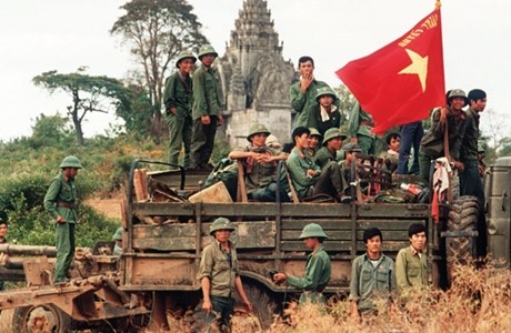 Báo Campuchia viết về cuộc chiến chống Khmer Đỏ của quân tình nguyện