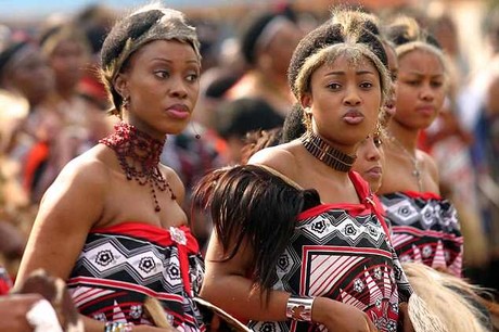 Hoàng hậu Swaziland nghi tự tử vì không được dự tang lễ của chị gái