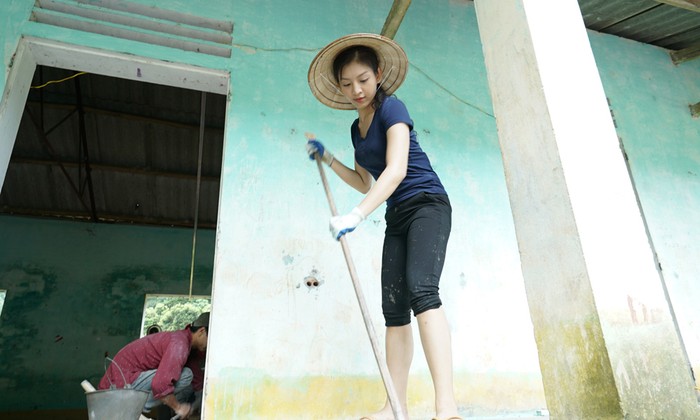 Thí sinh HHVN đào nền, quét sơn...cải tạo trường mầm non ở Hà Giang