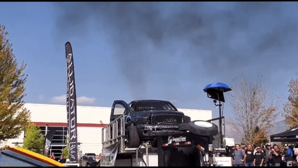Động cơ Diesel gần 3.000 mã lực phát nổ cực mạnh