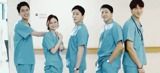 &apos;Ơn giời&apos;, bộ phim &apos;hot&apos; nhất về bác sỹ đã trở lại để &apos;chữa lành&apos; tinh thần ngày nắng nóng