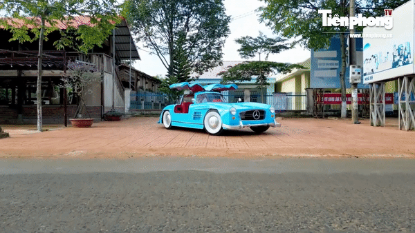 Nhóm bạn trẻ Đắk Lắk tự tay chế xe cổ Mercedes-Benz 300 SL