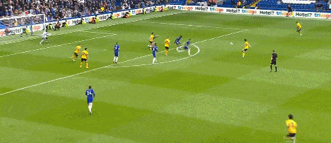 Chelsea đánh rơi chiến thắng trong ngày đón chủ mới