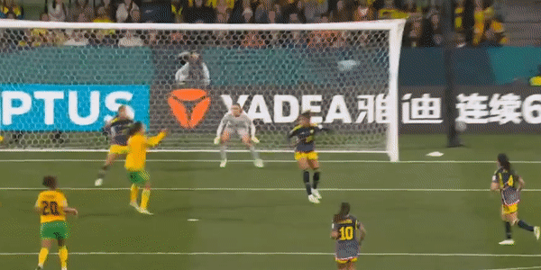 Colombia vào tứ kết sau chiến thắng trước Jamaica ảnh 2
