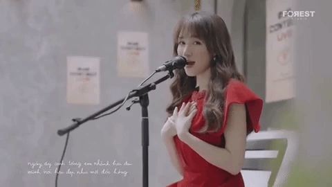 Hòa Minzy cover lại nhạc phim ‘Một Ngày Không Có Em’ đình đám 13 năm trước