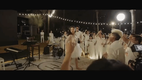 Ngô Thanh Vân, Huy Trần chia sẻ clip &apos;quẩy&apos; nhiệt tình trong tiệc cưới