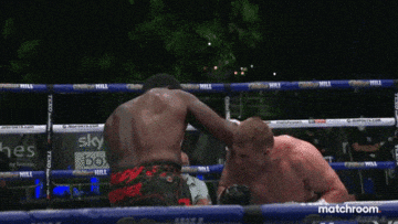 Chiêm ngưỡng đòn knock-out ấn tượng nhất năm của làng boxing