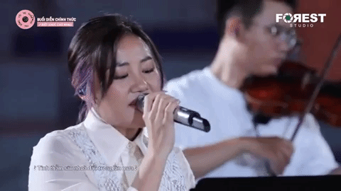 Văn Mai Hương, Hòa Minzy gây ‘sốt’ khi hát nhạc phim Tân Dòng Sông Ly Biệt