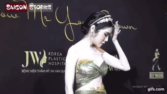 Khoe vòng 1 bốc lửa nhưng Elly Trần lại gây sốc vì ngã gục trên thảm đỏ ảnh 1
