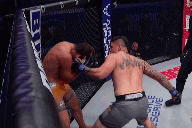 Delan Monte hạ knock-out Emiliano Sordi.